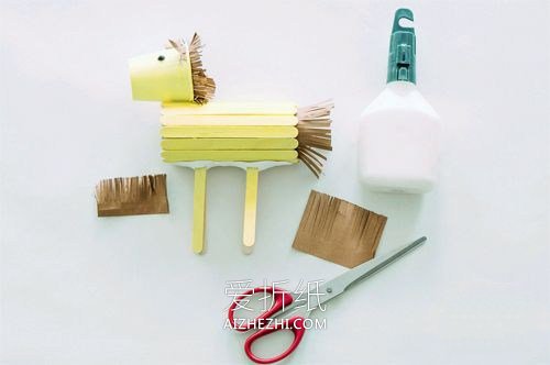 幼儿园怎么废物利用手工制作小马的方法教程- www.aizhezhi.com
