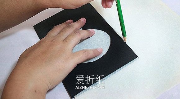 怎么做简单又漂亮的万圣节卡片的手工教程- www.aizhezhi.com