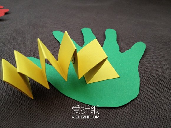 怎么做可爱儿童生日贺卡的手工制作教程- www.aizhezhi.com