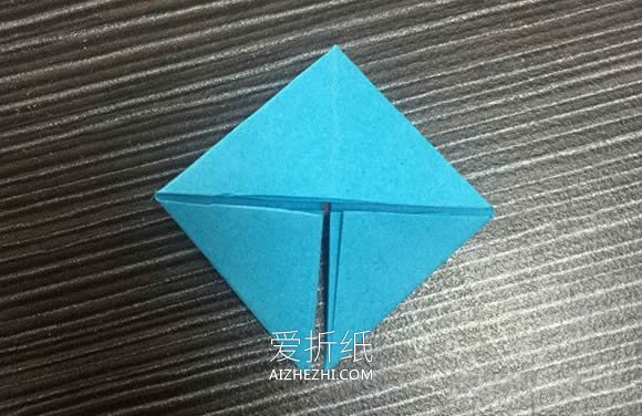 怎么做三角插小鱼的简单手工教程图解- www.aizhezhi.com