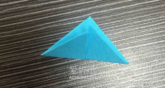 怎么做三角插小鱼的简单手工教程图解- www.aizhezhi.com