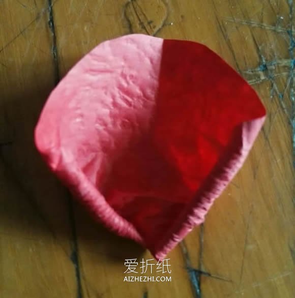 怎么做手揉纸玫瑰花的手工制作图解教程- www.aizhezhi.com