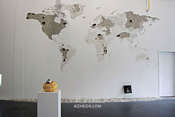 怎么改造旧墙壁 在上面DIY超大的世界地图- www.aizhezhi.com
