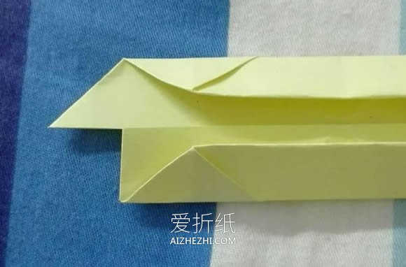 怎么用两张纸折纸小蜻蜓的简单折法图解- www.aizhezhi.com