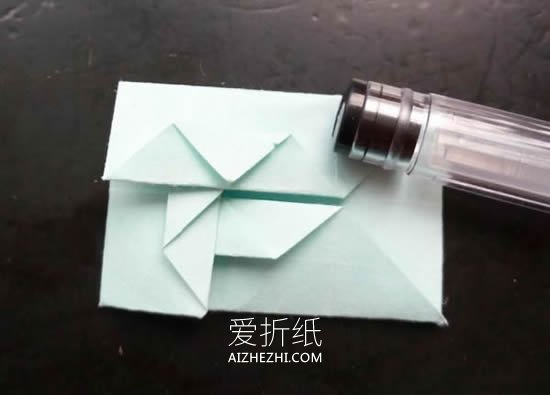 怎么简单折纸风车杯垫的折法图解教程- www.aizhezhi.com