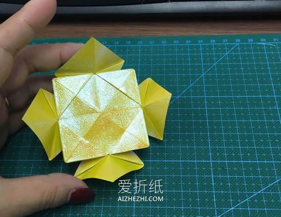 怎么折纸做中秋节花灯的手工制作方法图解- www.aizhezhi.com