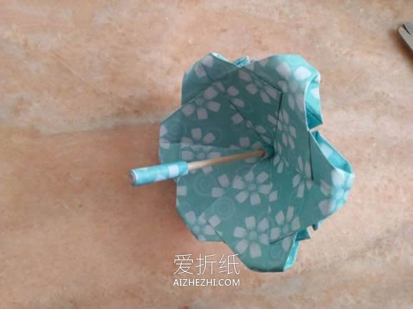 怎么简单折纸小雨伞的折法图解步骤- www.aizhezhi.com