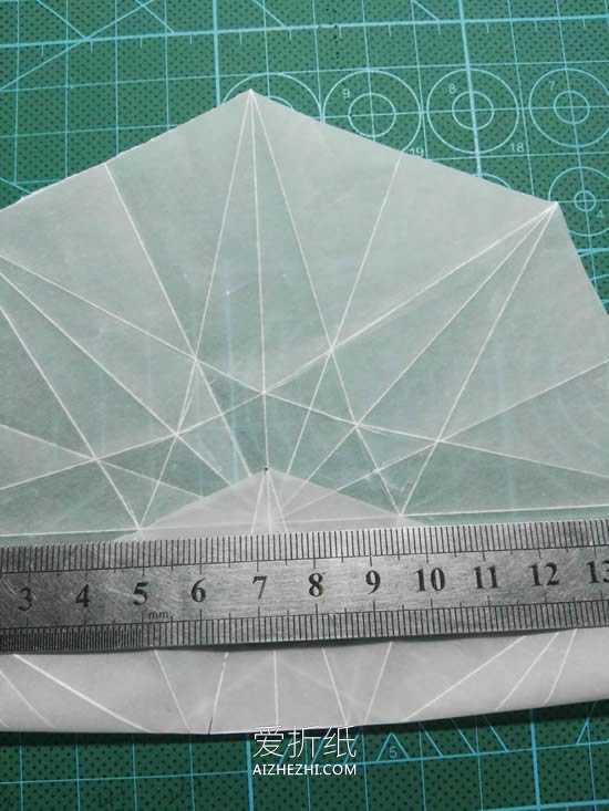 怎么手工折纸复杂立体钻石的折法图解过程- www.aizhezhi.com