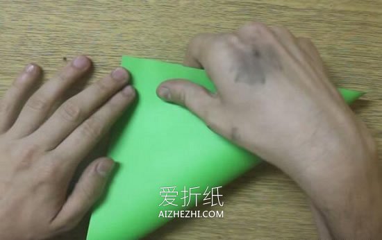 怎么剪纸六折团花的折法和剪法图解- www.aizhezhi.com