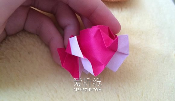 怎么手工折叠立体玫瑰花的折法过程步骤- www.aizhezhi.com