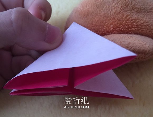 怎么手工折叠立体玫瑰花的折法过程步骤- www.aizhezhi.com