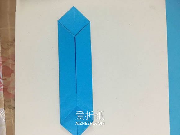 怎么折纸未绽放莲花的折法步骤图解- www.aizhezhi.com