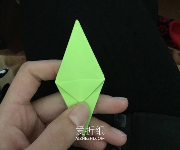 手工纸花盒怎么折的图解教程- www.aizhezhi.com