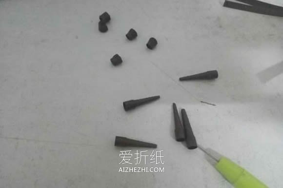 怎么做衍纸小狗的制作方法图解教程- www.aizhezhi.com