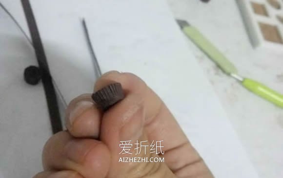 怎么做衍纸小狗的制作方法图解教程- www.aizhezhi.com