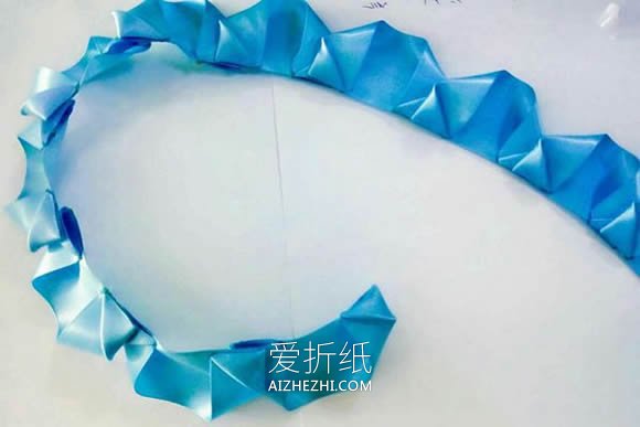 怎么做丝带玫瑰花的制作方法图解教程- www.aizhezhi.com