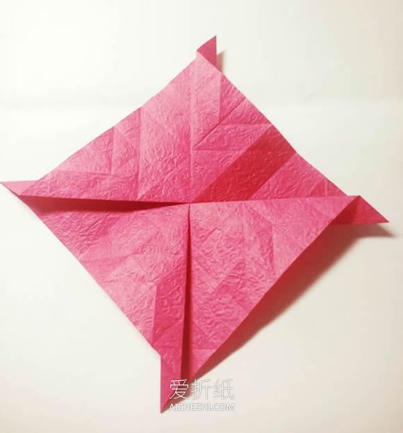 怎么折纸卷心玫瑰花的详细折法步骤图解- www.aizhezhi.com