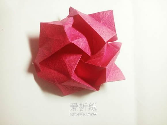 怎么折纸卷心玫瑰花的详细折法步骤图解- www.aizhezhi.com