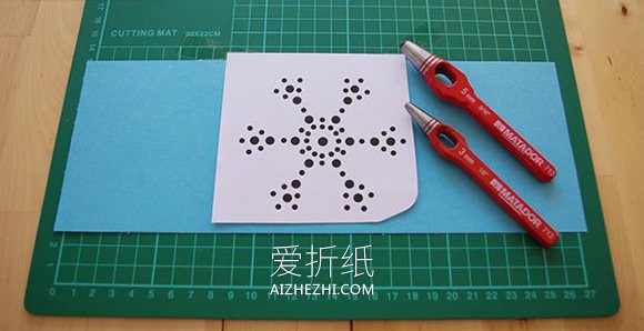 怎么用卡纸做新年雪花烛台/灯笼的制作方法- www.aizhezhi.com