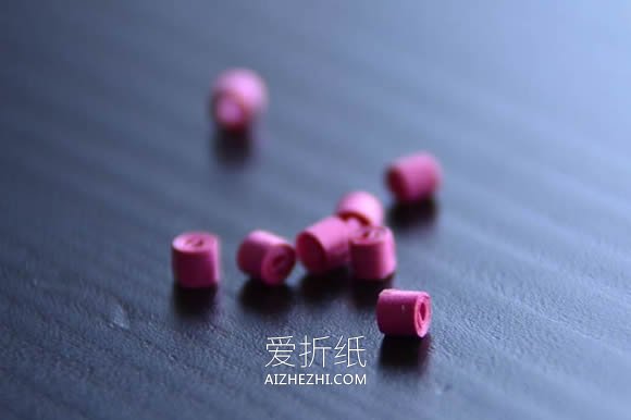 怎么做衍纸婴儿脚印的制作方法图解教程- www.aizhezhi.com