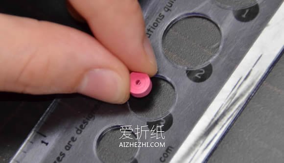 怎么做衍纸婴儿脚印的制作方法图解教程- www.aizhezhi.com