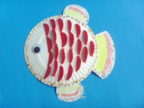 幼儿园怎么做春节年年有余挂饰的制作方法- www.aizhezhi.com