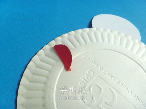 幼儿园怎么做春节年年有余挂饰的制作方法- www.aizhezhi.com