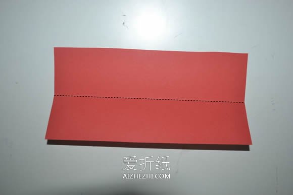 怎么简单折纸爱心书签的折法步骤图解- www.aizhezhi.com