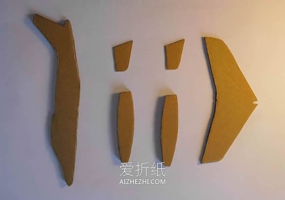 怎么做瓦楞纸飞机模型的手工制作教程- www.aizhezhi.com