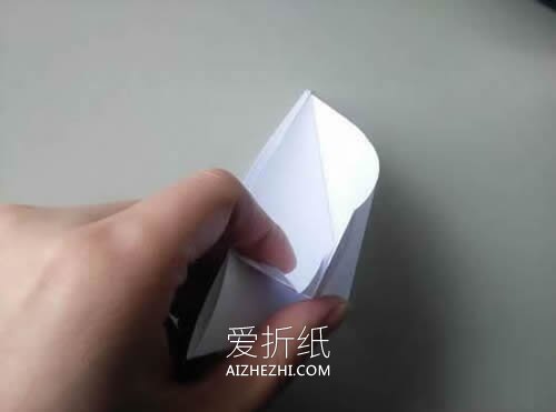 幼儿怎么简单折纸草莓的折法步骤教程- www.aizhezhi.com