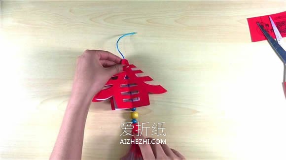 怎么剪纸新年立体春字装饰的剪法图解步骤- www.aizhezhi.com