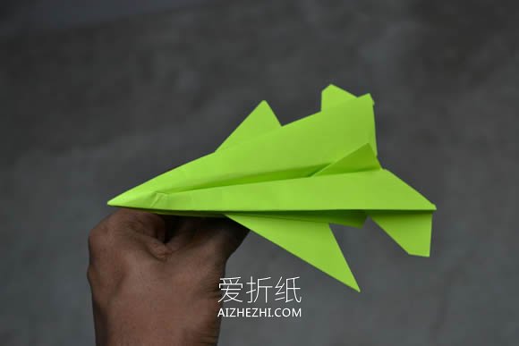 怎么折纸F-16战斗轰炸机的折法图解步骤- www.aizhezhi.com