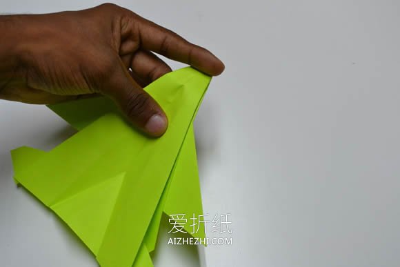 怎么折纸F-16战斗轰炸机的折法图解步骤- www.aizhezhi.com