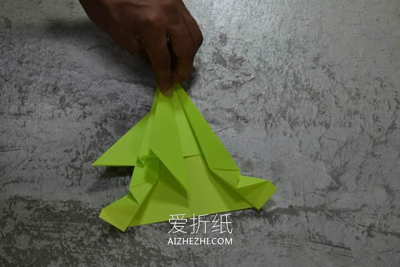 怎么折纸F-16战斗轰炸机的折法图解步骤- www.aizhezhi.com