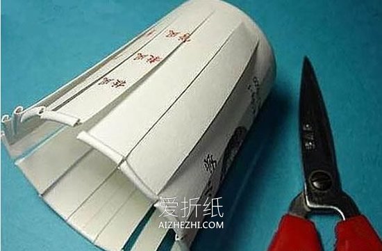 怎么用一次性纸杯做元旦灯笼的制作方法- www.aizhezhi.com