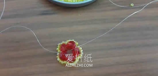 怎么做串珠花戒的制作方法图解步骤- www.aizhezhi.com