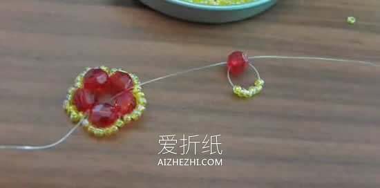 怎么做串珠花戒的制作方法图解步骤- www.aizhezhi.com