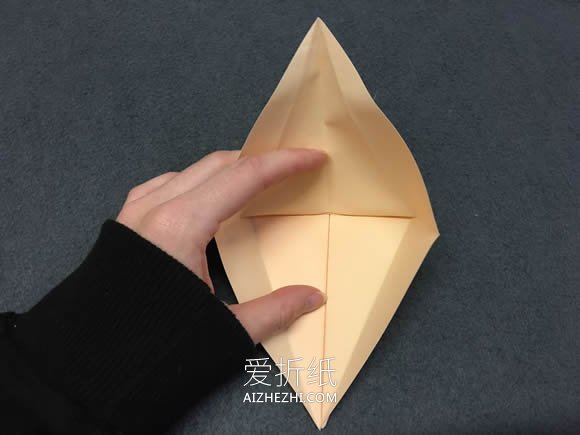 怎么折千纸鹤的详细折法过程图解- www.aizhezhi.com
