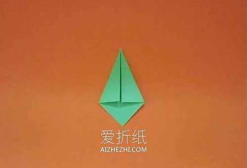 最简单圣诞树怎么折的图解教程- www.aizhezhi.com