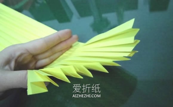 怎么折纸立体菠萝和叶子的折法图解步骤- www.aizhezhi.com