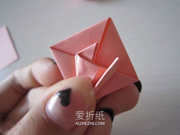 怎么简单折纸鸡蛋花的折法步骤图解- www.aizhezhi.com