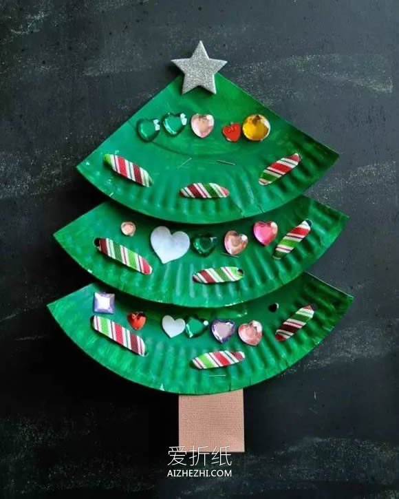 幼儿怎么用纸盘做圣诞树的手工制作教程- www.aizhezhi.com