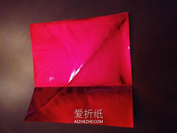 手工折纸漂亮纸扇怎么折的图解教程- www.aizhezhi.com