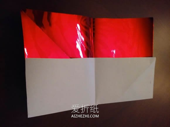 手工折纸漂亮纸扇怎么折的图解教程- www.aizhezhi.com