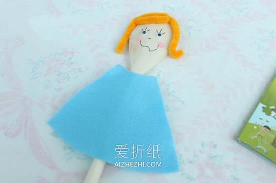 怎么做木勺子娃娃玩偶的制作方法教程- www.aizhezhi.com