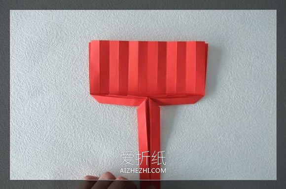 怎么折纸创意倒油漆的折法图解教程- www.aizhezhi.com