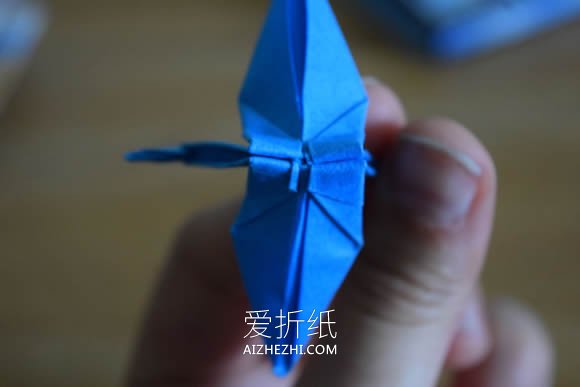 简单手工纸鹤怎么折的过程步骤图解- www.aizhezhi.com