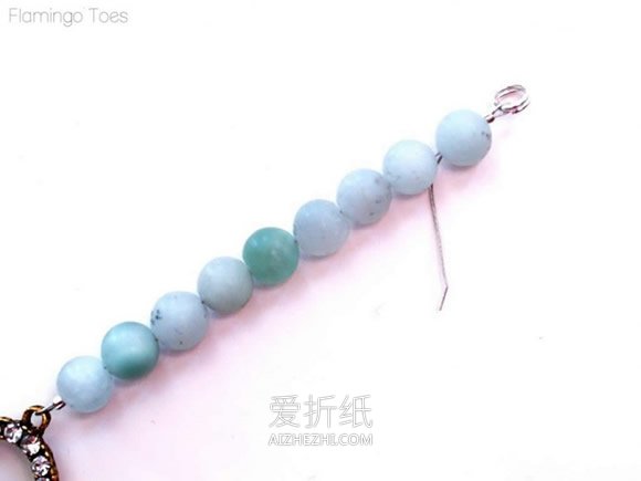 怎么用水钻和珠子做串珠手链的制作图解- www.aizhezhi.com