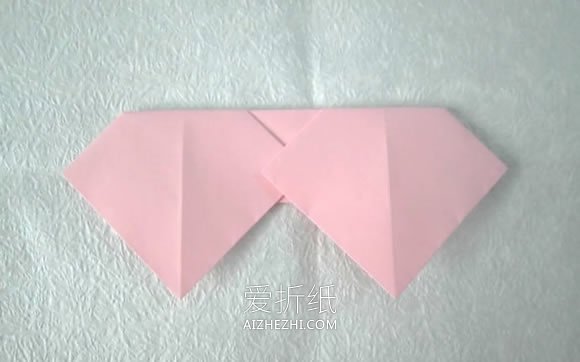 最简单心连心情书怎么折的图解教程- www.aizhezhi.com