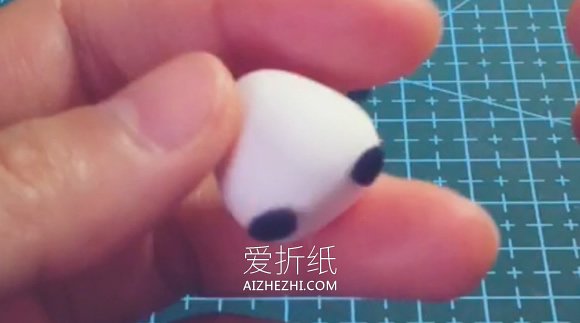 怎么简单做可爱超轻粘土小熊猫的图解教程- www.aizhezhi.com